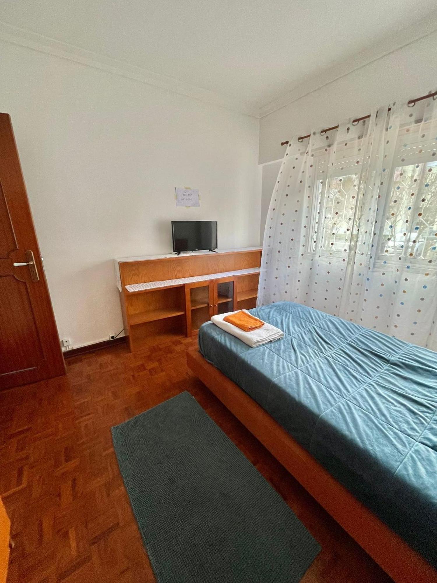 Quarto De Casal Acolhedor Laranjeiro  Exterior foto